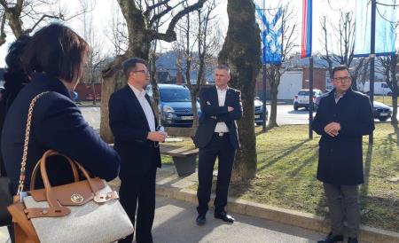 Resized_20220308_153959 (2)